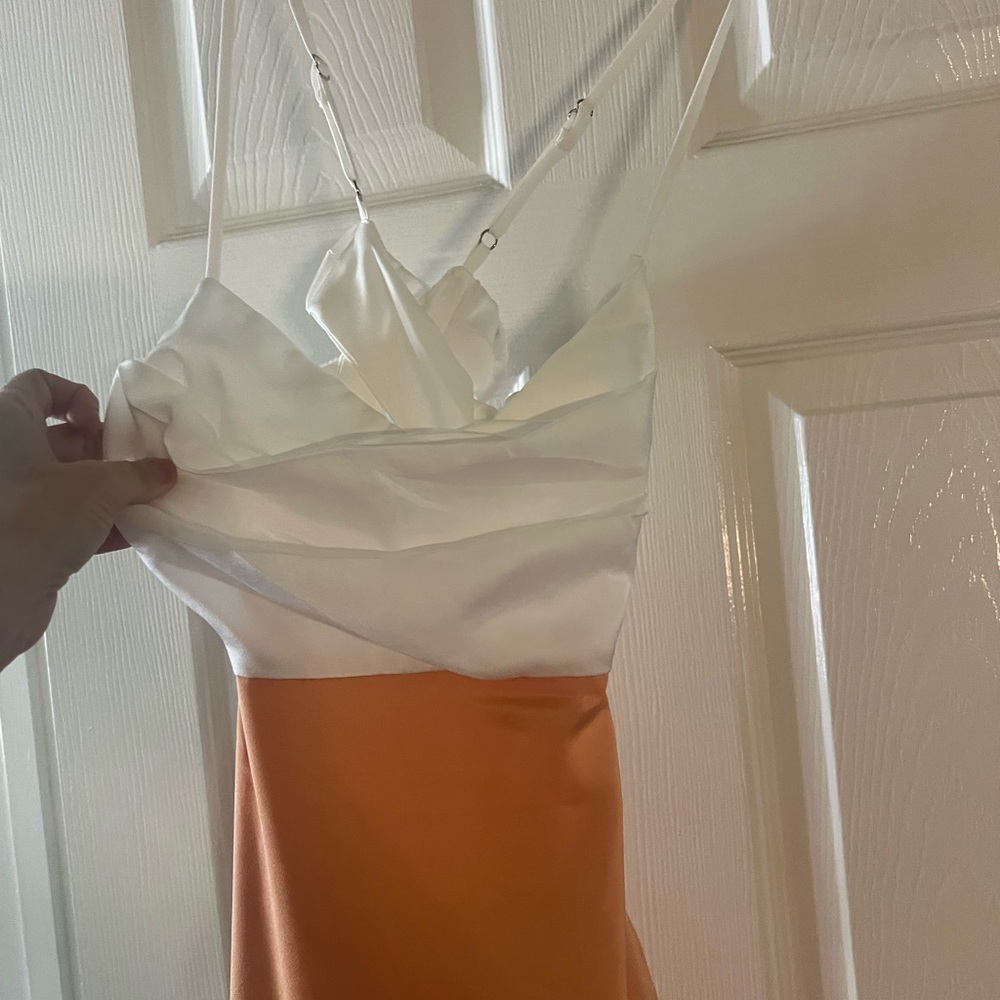 Orange and white lulus dress - Picture 4 of 7